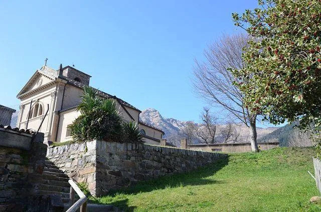 Grande rustico su 2 piani con possibilità di ampliamento molto sole... – Foto 22 von 24