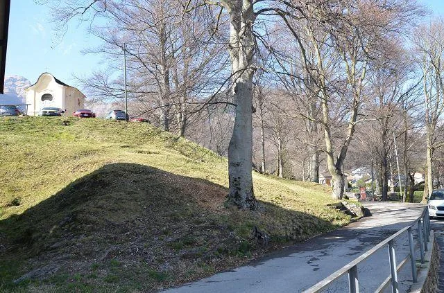 Grande rustico su 2 piani con possibilità di ampliamento molto sole... – Foto 17 von 24