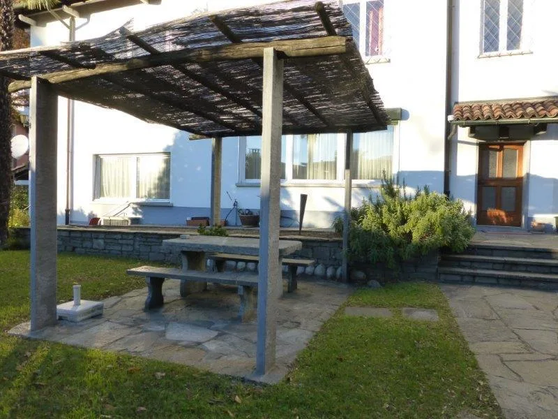 Appartamento in casa bifamiliare 7.5 locali con giardino / 1/2-Zimm... – Foto 18 von 22