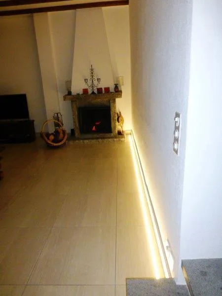 Appartamento in casa bifamiliare 7.5 locali con giardino / 1/2-Zimm...