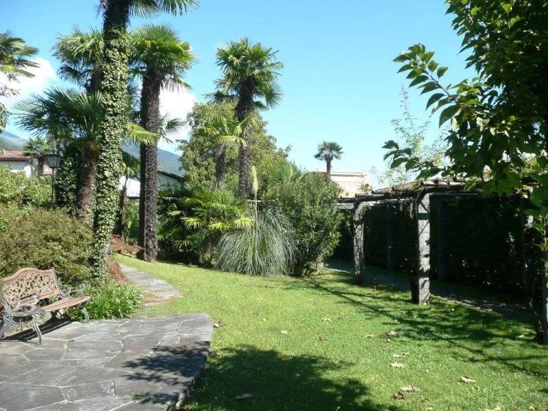 Appartamento in casa bifamiliare 7.5 locali con giardino / 1/2-Zimm... – Foto 19 von 22