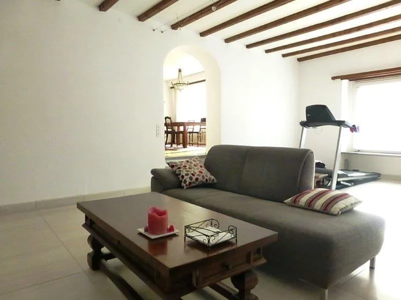 Appartamento in casa bifamiliare 7.5 locali con giardino / 1/2-Zimm...