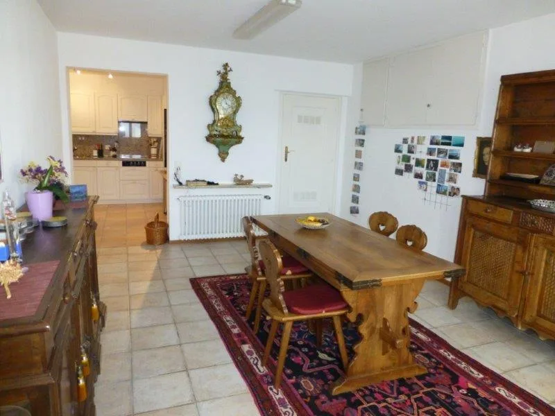 Appartamento in casa bifamiliare 7.5 locali con giardino / 1/2-Zimm... – Foto 7 von 22