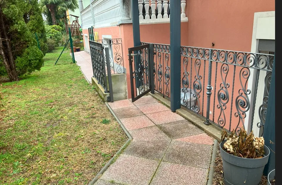 3 1/2 Zimmer-Wohnung im 1. Obergeschoss / appartamento di 3 1/2 lo... – Foto 7 von 10