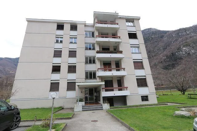 2 1/2-Zimmer-Wohnung im Dachgeschoss / appartamento di 2 1/2 locali...