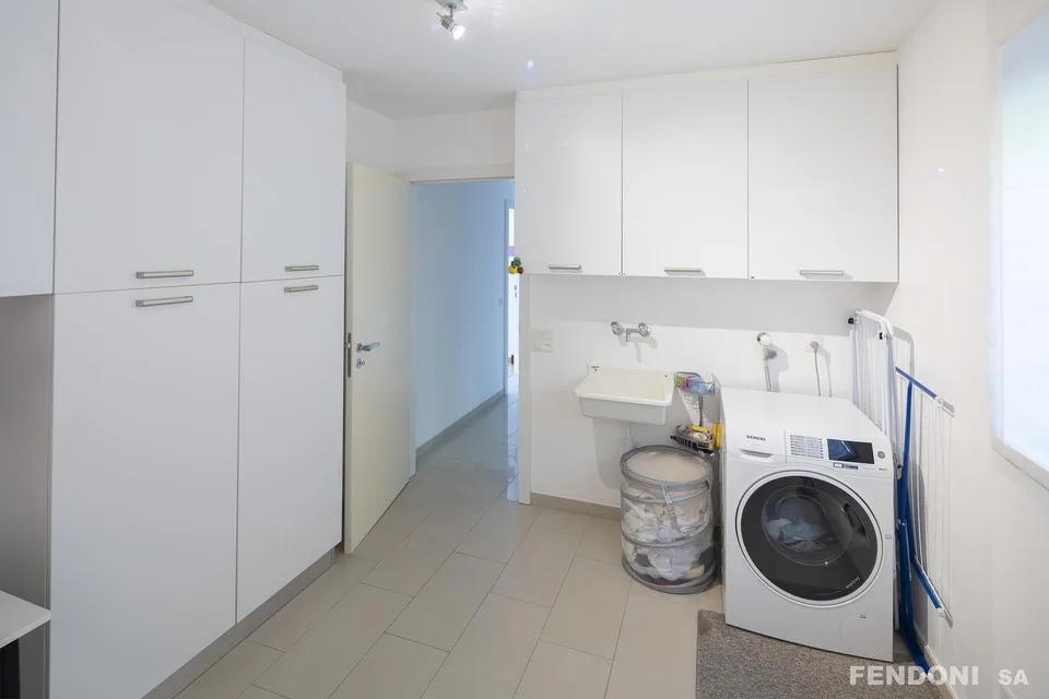 Exklusive und luxuriöse Eigentums-Wohnung mit Seesicht – Foto 17 von 17