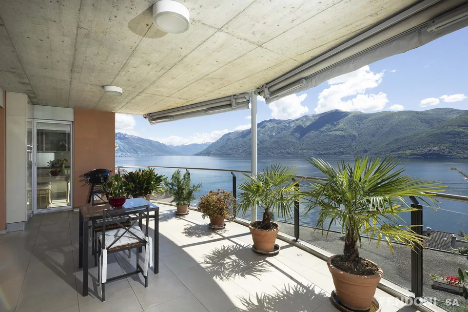 Exklusive und luxuriöse Eigentums-Wohnung mit Seesicht