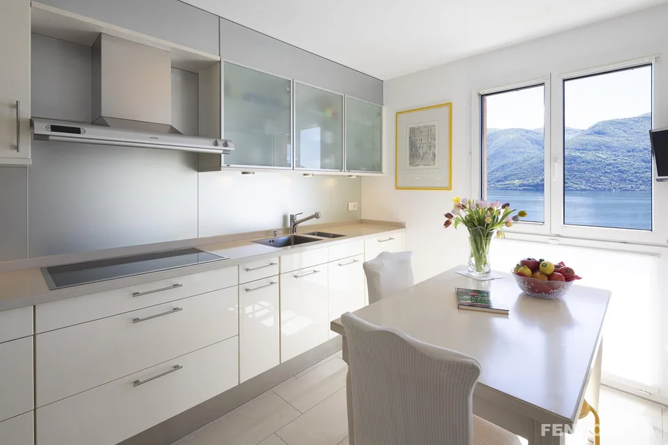 Exklusive und luxuriöse Eigentums-Wohnung mit Seesicht – Foto 9 von 17