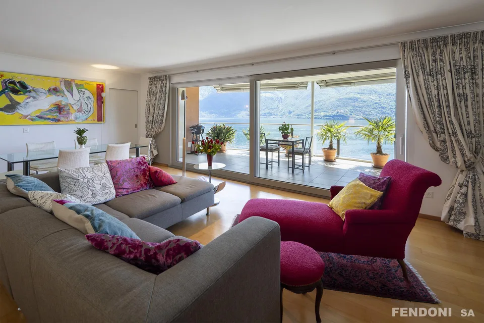 Exklusive und luxuriöse Eigentums-Wohnung mit Seesicht – Foto 8 von 17