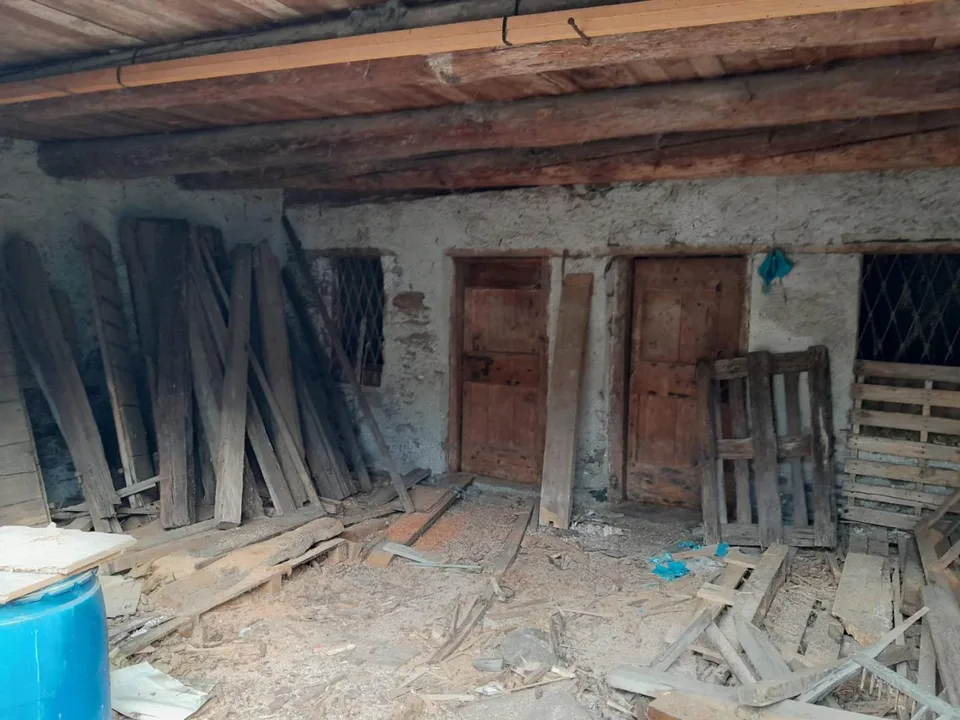 zwei Häuser zum Ausbauen mit Garten / due case da ristrutturare con... – Foto 7 von 13