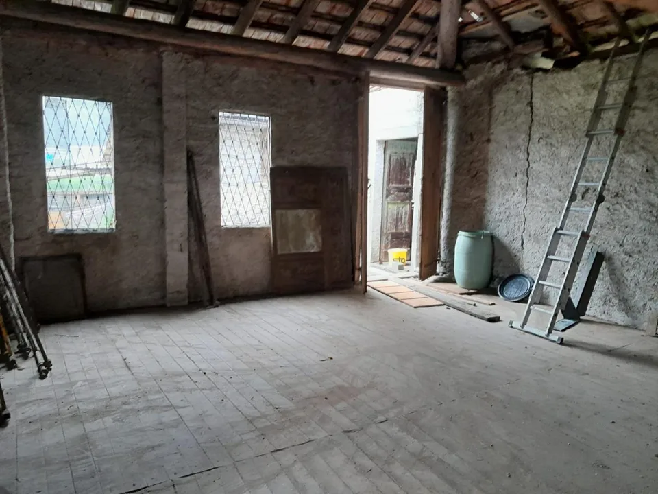 zwei Häuser zum Ausbauen mit Garten / due case da ristrutturare con...