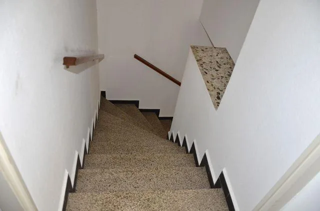 Casa di 4 app. nel nucleo da ristrutturare con il progetto approvat... – Foto 12 von 19