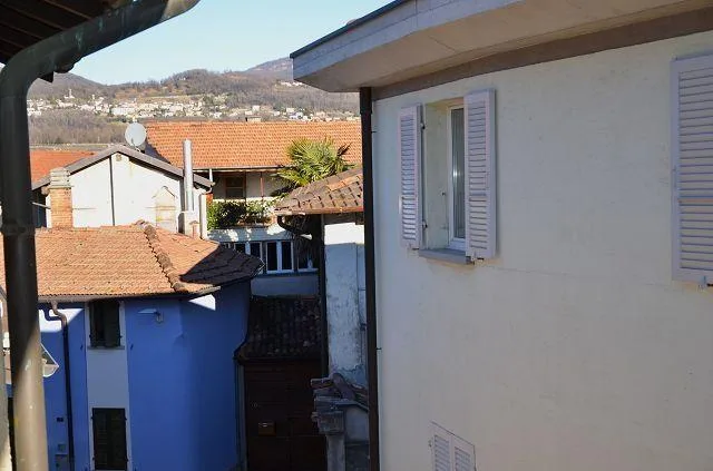 Casa di 4 app. nel nucleo da ristrutturare con il progetto approvat... – Foto 15 von 19