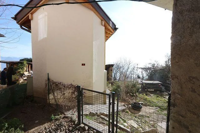 kleines Rustico zum Ausbauen an herrlicher Aussichtslage / piccolo ...