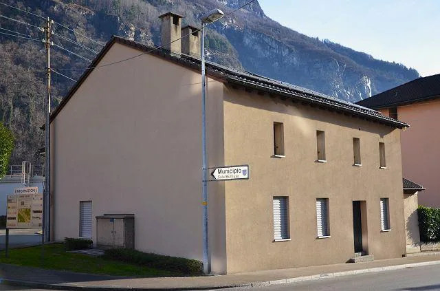 Casa plurifamiliare di 3 app. con garage posizione centrale, solegg... – Foto 27 von 29
