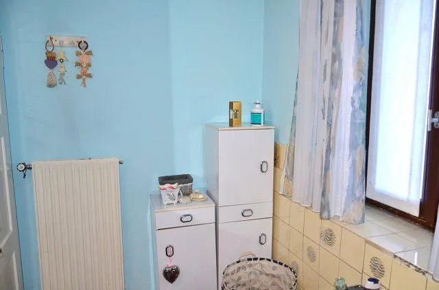 6 1/2-Zimmer-Haus mit Grotto und Garten, sonnig, ruhig, schöne Auss... – Foto 14 von 30