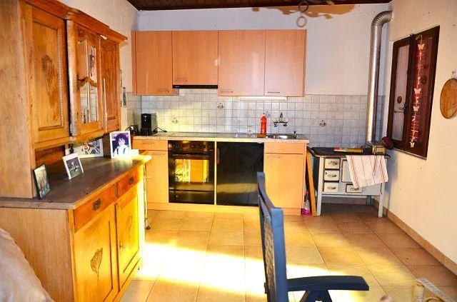 6 1/2-Zimmer-Haus mit Grotto und Garten, sonnig, ruhig, schöne Auss... – Foto 29 von 30