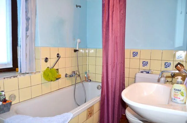 6 1/2-Zimmer-Haus mit Grotto und Garten, sonnig, ruhig, schöne Auss... – Foto 12 von 30