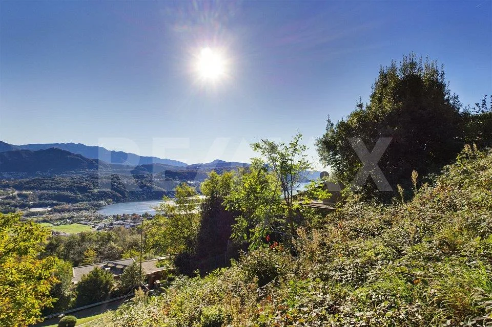 Terreno con progetto edilizio approvato con splendida vista lago e ... – Foto 10 von 13