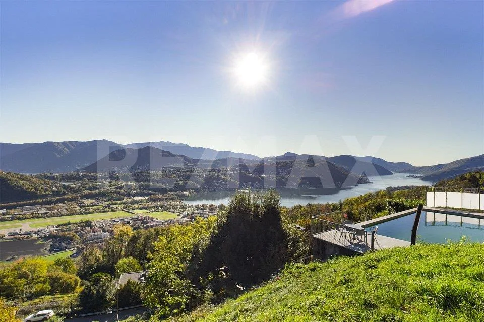 Terreno con progetto edilizio approvato con splendida vista lago e ... – Foto 7 von 13