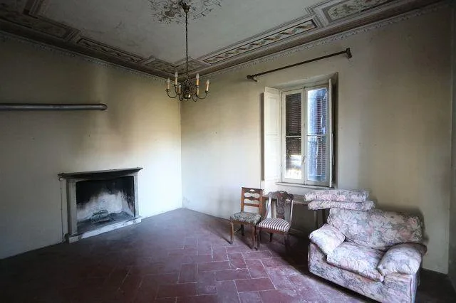7 1/2-Zimmer-Landhaus an herrlicher Aussichtslage und 3-Zimmer-Rust...