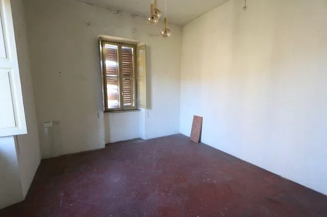 7 1/2-Zimmer-Landhaus an herrlicher Aussichtslage und 3-Zimmer-Rust... – foto 10 di 29