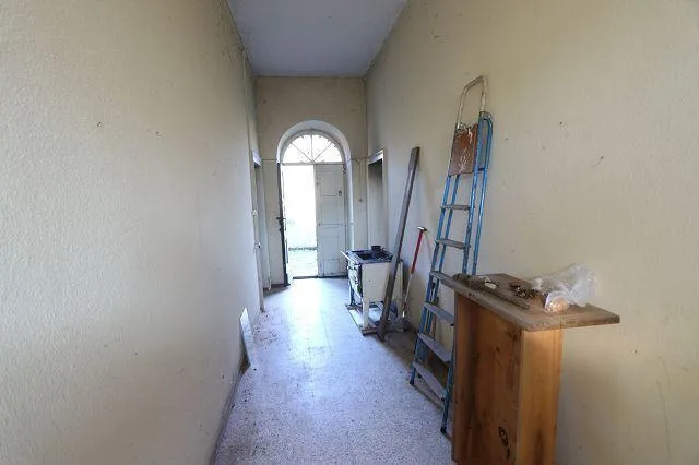7 1/2-Zimmer-Landhaus an herrlicher Aussichtslage und 3-Zimmer-Rust... – foto 14 di 29