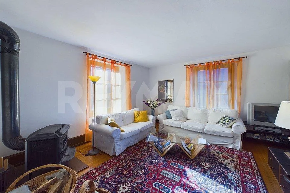 Casa Ticinese storica con vista panoramica e terreno spazioso