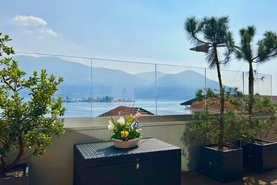 Luxuriöse 2,5 Zimmerwohnung in direkter Seenähe – Foto 8 von 28