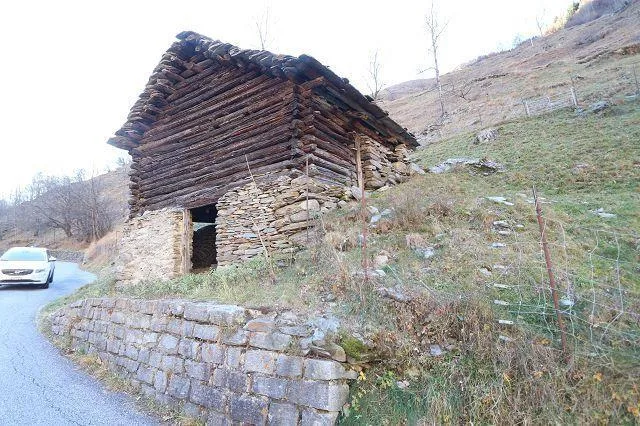 3.Zimmer Rustico an sehr ruhiger, sonniger Aussichtslage in der Nat...