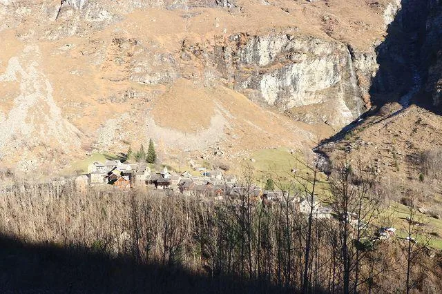 3.Zimmer Rustico an sehr ruhiger, sonniger Aussichtslage in der Nat... – Foto 13 von 16