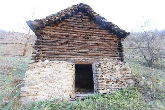 3.Zimmer Rustico an sehr ruhiger, sonniger Aussichtslage in der Nat...