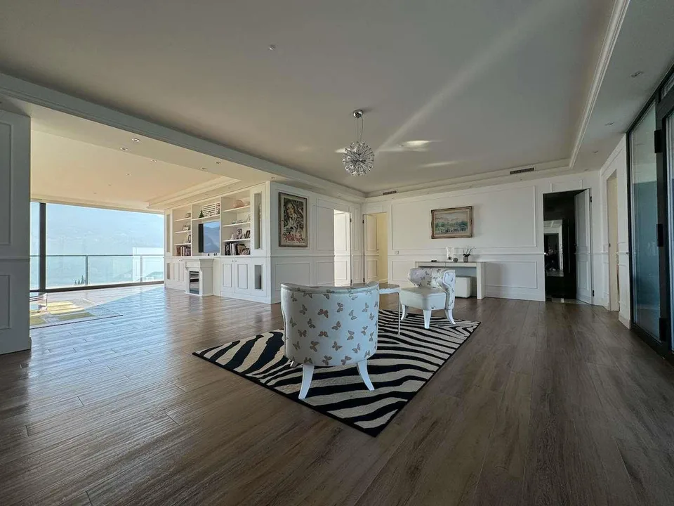 Villa ultramoderna vicino al TASIS – Foto 6 von 13