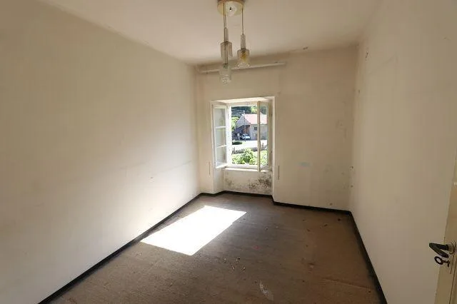 6-Zimmer-Hausteil mit Garten und Rustico mit Bauland / casa gemelli... – Foto 9 von 29