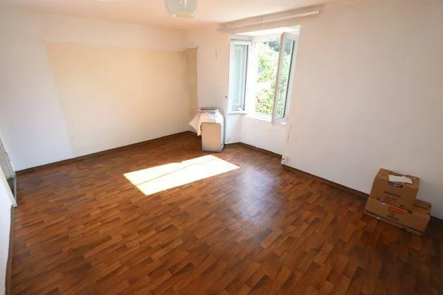 6-Zimmer-Hausteil mit Garten und Rustico mit Bauland / casa gemelli... – Foto 6 von 29