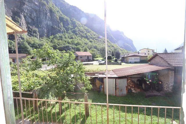 6-Zimmer-Hausteil mit Garten und Rustico mit Bauland / casa gemelli... – Foto 21 von 29