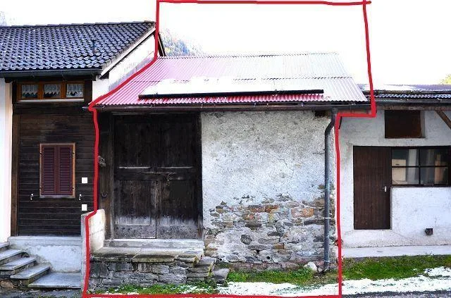 Rustico nel nucleo con possibilità di ampliamento e piccolo terreno...