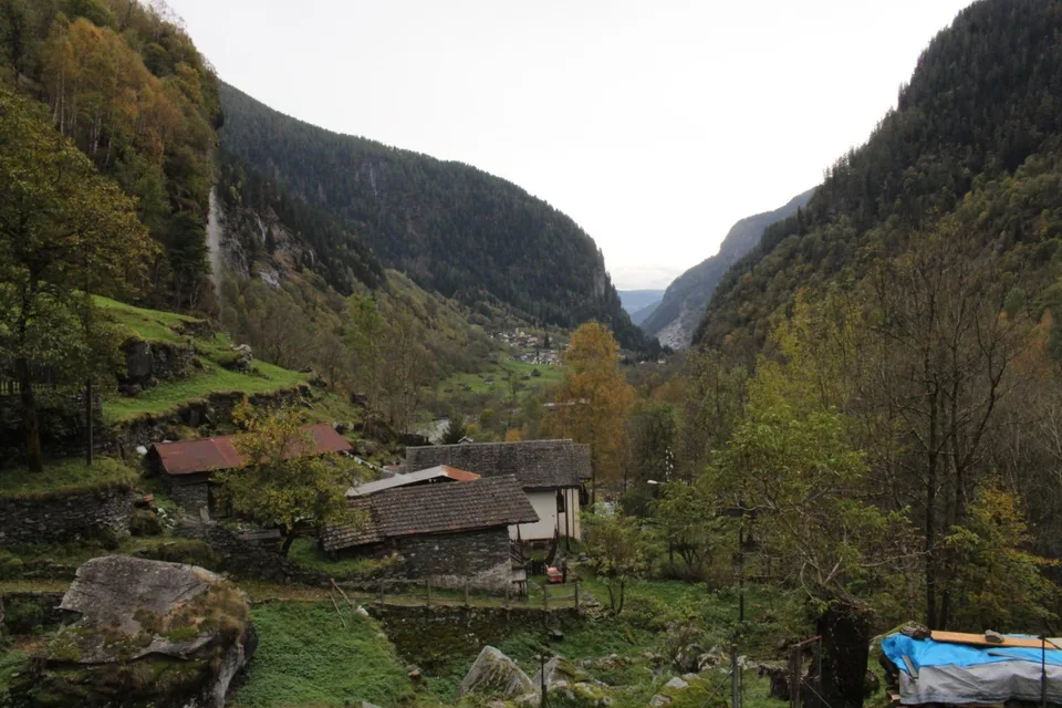 4.5 Zimmerhaus mit separatem Rustico zum Ausbauen / casa di 4.5 loc... – Foto 11 von 15