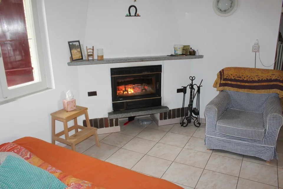 4.5 Zimmerhaus mit separatem Rustico zum Ausbauen / casa di 4.5 loc...