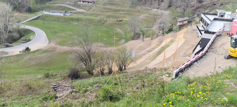 terreno edificabile di 762 m2 in una posizione soleggiata e tranqui...