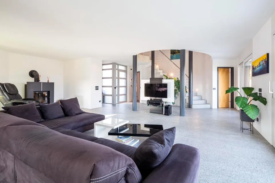 Spettacolare villa a Pura – photo 9 sur 17