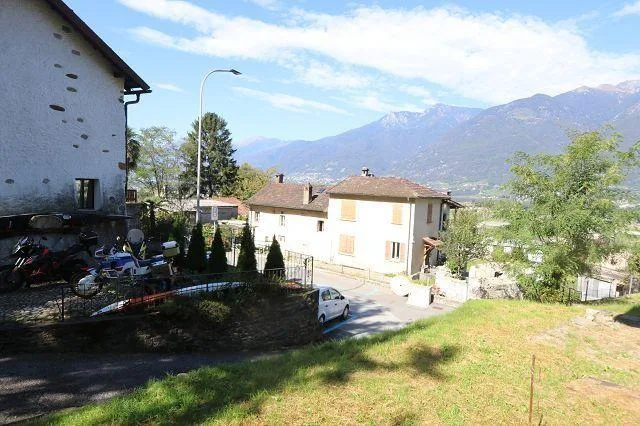 Baulandgrundstück von 601 m2 / terreno edificabile di 601 m2 – Foto 7 von 11