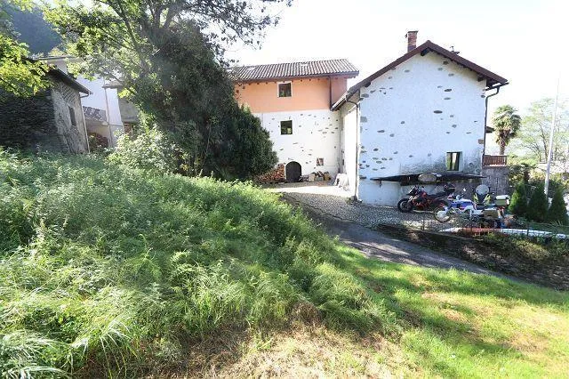 Baulandgrundstück von 601 m2 / terreno edificabile di 601 m2