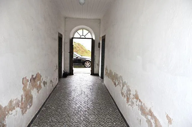 Grande casa ticinese da ristrutturare si 3 piani con annesso, centr... – Foto 24 von 30
