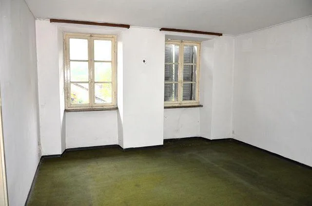 Grande casa ticinese da ristrutturare si 3 piani con annesso, centr... – Foto 10 von 30