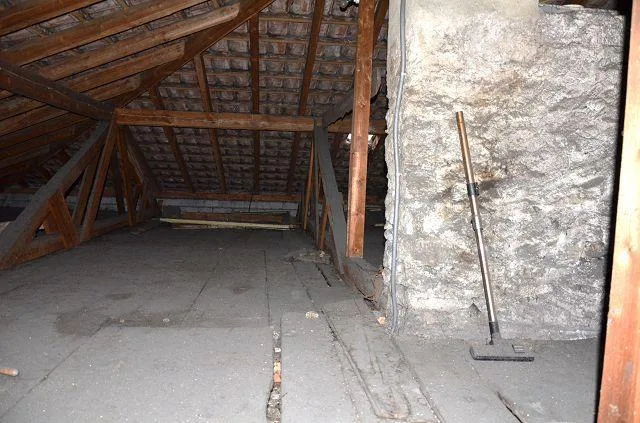 Grande casa ticinese da ristrutturare si 3 piani con annesso, centr... – Foto 19 von 30