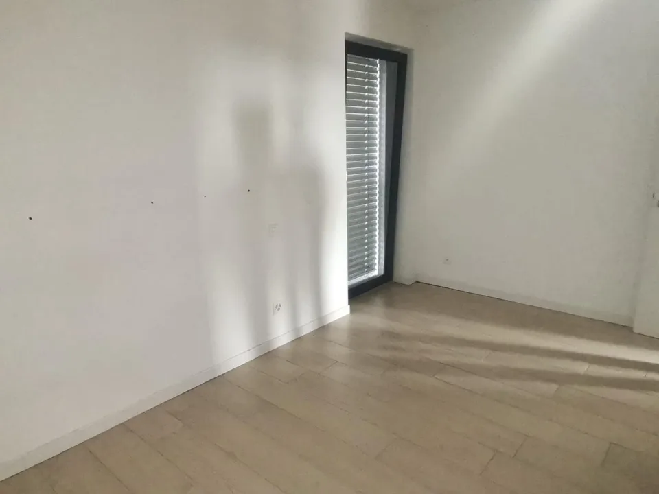 Appartamento 3.5 locali / 3 1/2 Zimmer-Wohnung – Foto 6 von 13