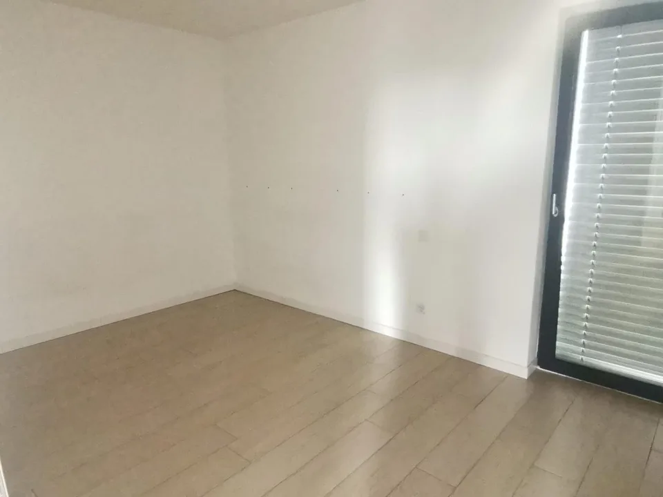 Appartamento 3.5 locali / 3 1/2 Zimmer-Wohnung – Foto 7 von 13