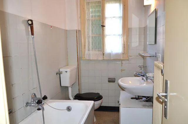Casa plurifamiliare di 3 app. anche a reddito da rinnovare con giar... – Foto 15 von 30
