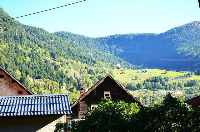 Casa plurifamiliare di 3 app. anche a reddito da rinnovare con giar... – Foto 21 von 30